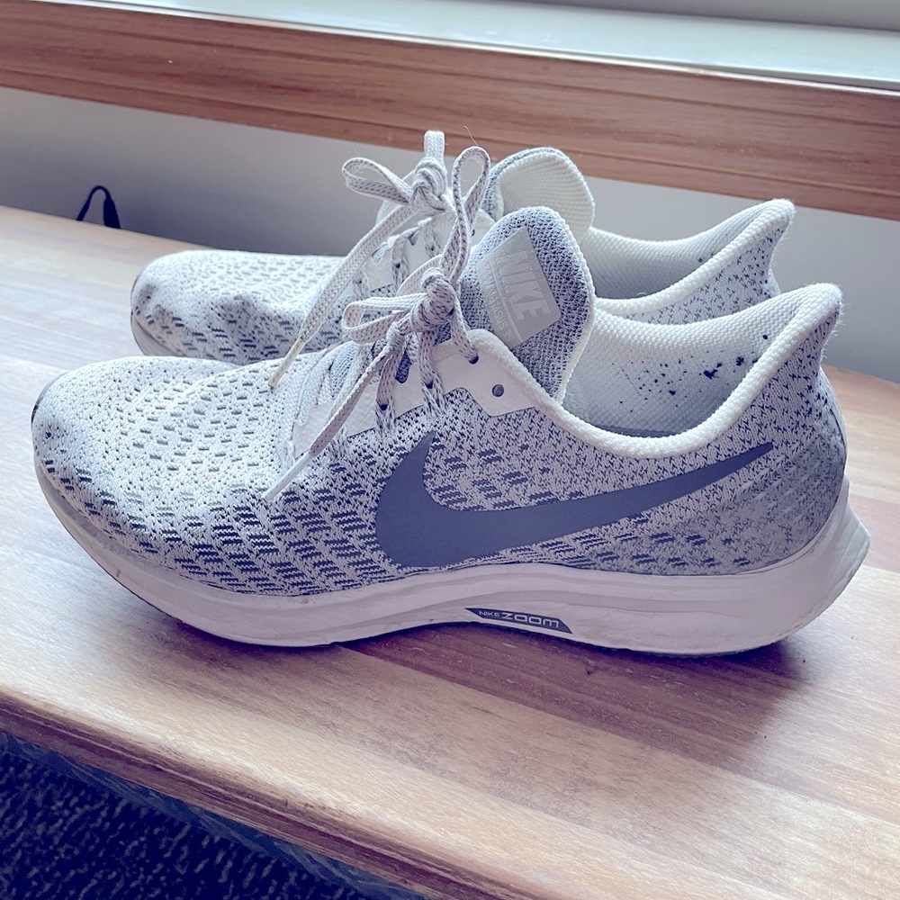 Nike Pegasus 35 size 8 Women’s